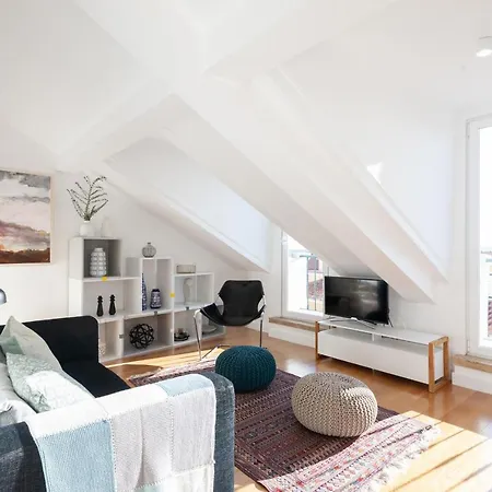 Alfama Charming Apartment With Amazing River View And Terrace-3